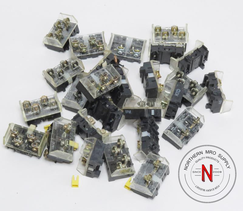 LOT OF 26 ALLEN BRADLEY CONTACT BLOCKS, 800T-XA, 800T-XD