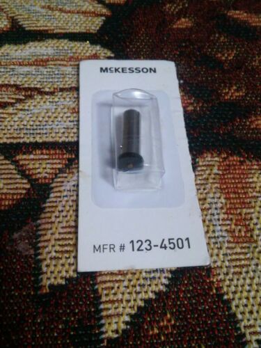 New in box McKesson Halogen Bulb 3.5V - Item Number 123-4501