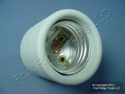 Cooper Porcelain Incandescent Lamp Holder Bracket Mount Medium Base Socket 969