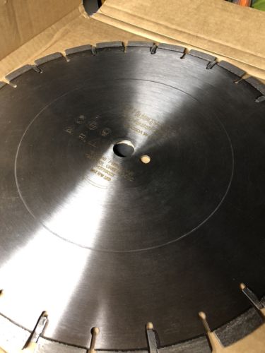 Husqvarna 16” X .140” F1155G Green Concrete/Asphalt Diamond Blade 542759023