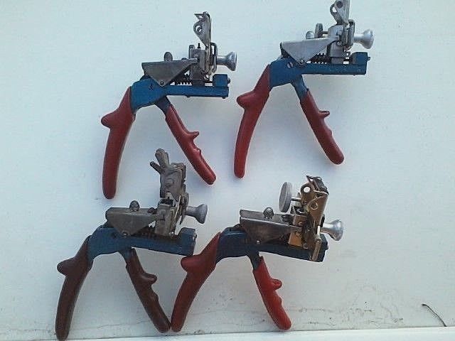 Lot of (4) Curtis model 15 code cutters key clippers