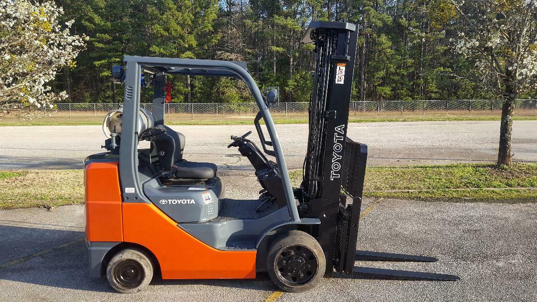 2013 Toyota 8FGCU30 Forklift Truck, Low Hours, New Paint