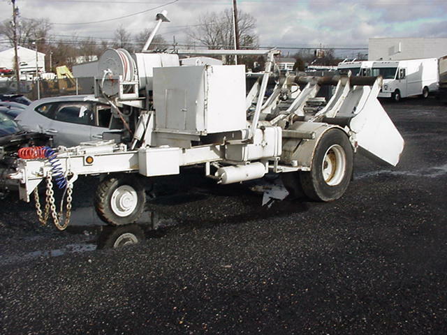 2002 ALTEC AD 108 CABLE PULLER -DAMAGED