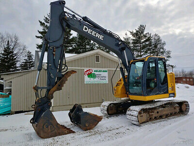 2014 John Deere 135G Excavator, Long Arm, Hyd Thumb, 2 Buckets, Pin Grabber
