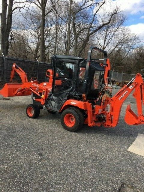 KUBOTA BX25D  TRACTOR LOADER BACKHOE WITH SOFT CAB ENCLOSURE AND HEAT