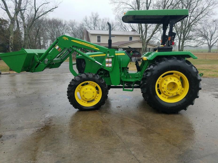 John Deere 5075e 4wd with loader  160 hours