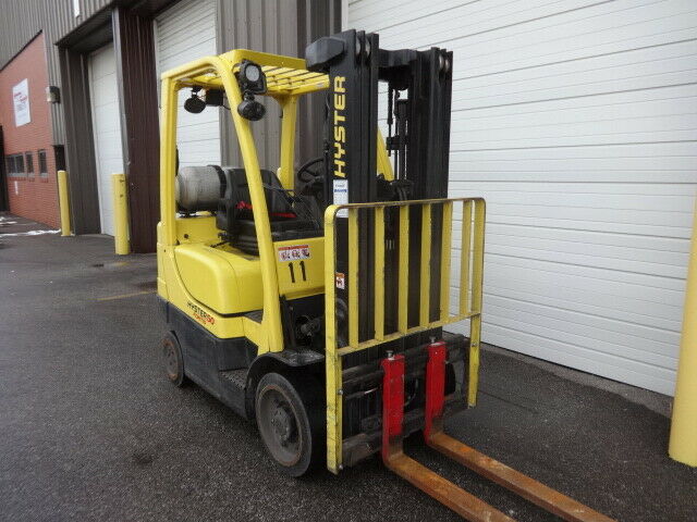 2016 HYSTER 5,000 POUND CAPACITY LP GAS FORKLIFT MODEL S50FT, LOW HOURS!!!