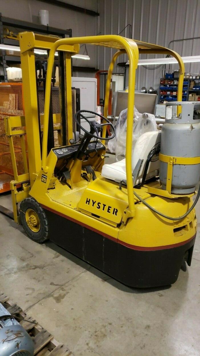 Hyster Industrial Warehouse Forklift Lift Challenger 25 Model