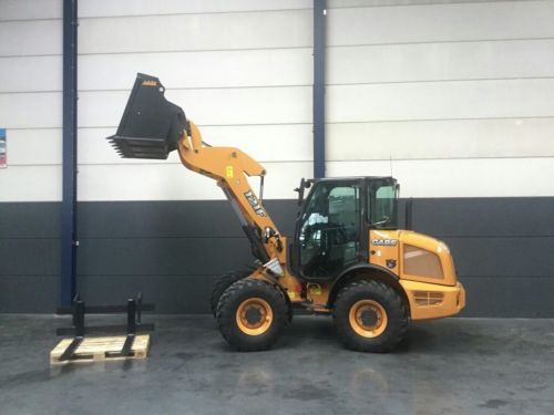 BACKHOE CASE 2050 HOURS REPAINTED AND FULL SERVICED