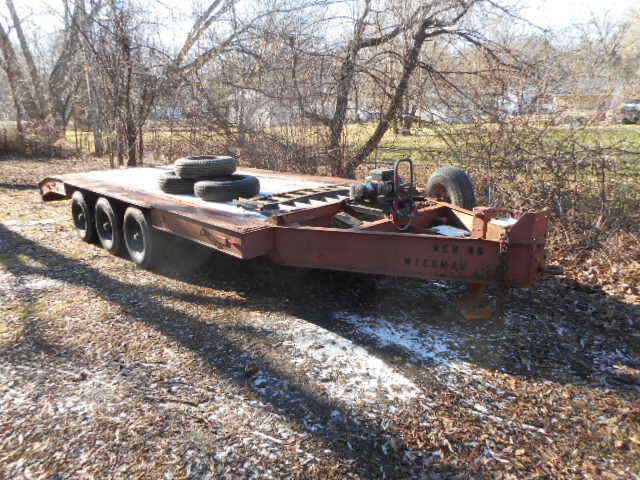 TRI AXLE TAG TRAILER DECK OVER 1977 12000 ELECTRIC WINCH DOVE TAIL EQUIPMENT