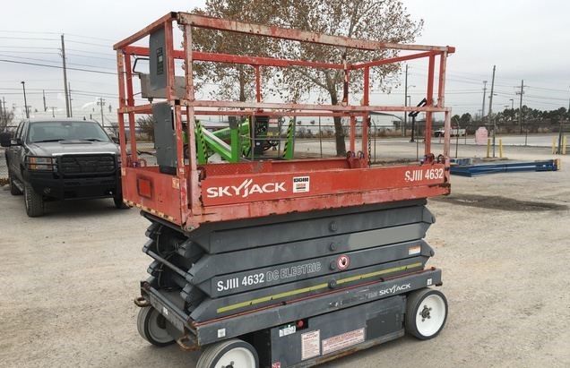 2012 SkyJack SJIII 4632 Electric Slab Scissor Lift up 32 feet jlg genie Tulsa