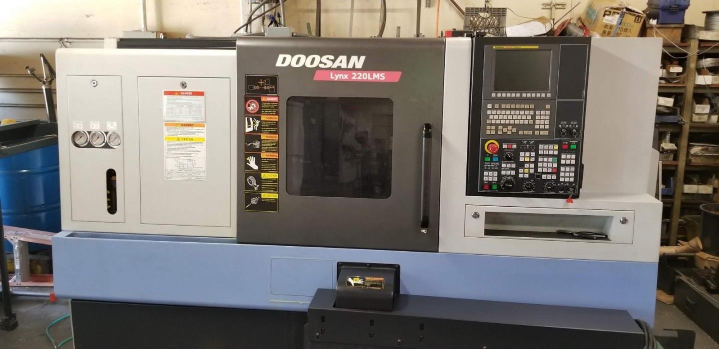 2014 Doosan LYNX 220LMSA  Twin Spindle Live Turret Lathe