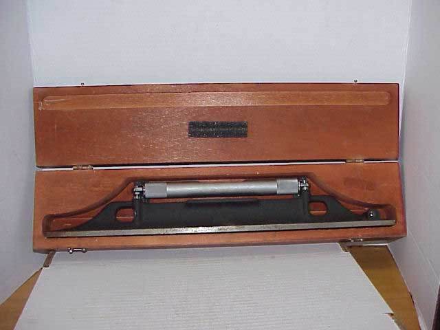 L.S. Starrett No. 98 Machinist Level 18