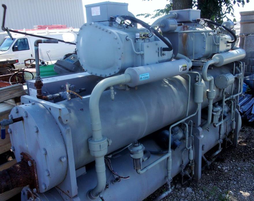 Carrier Model 30HXC106R-600BA Water Cooled Chiller