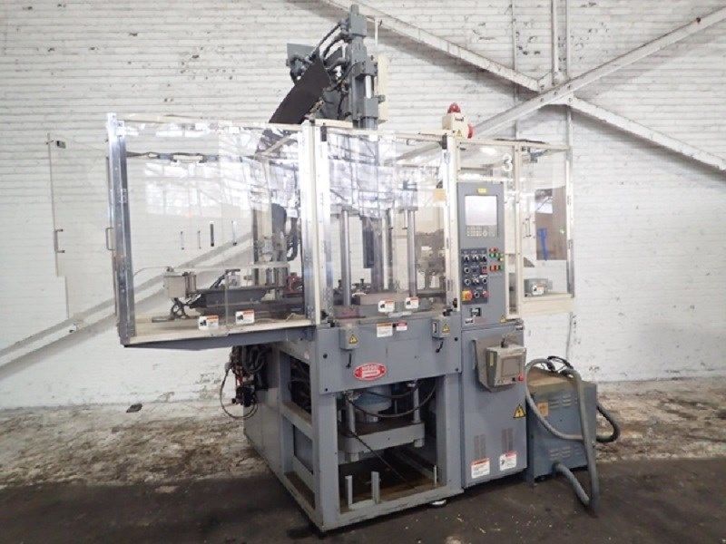 Nissei TH40 Vertical Injection Molding Machine, 40 US ton, Yr. 1999,#8070