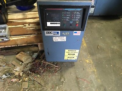 AEC Temp Control Unit TDWF7M09S4, 460v, 3phase, 3/4hp, min-temp 45, max-temp 250