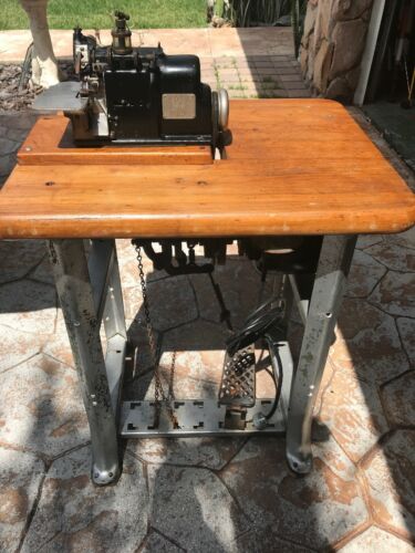Merrow Overlock Serger Sewing Machine Model A-3DW Industrial