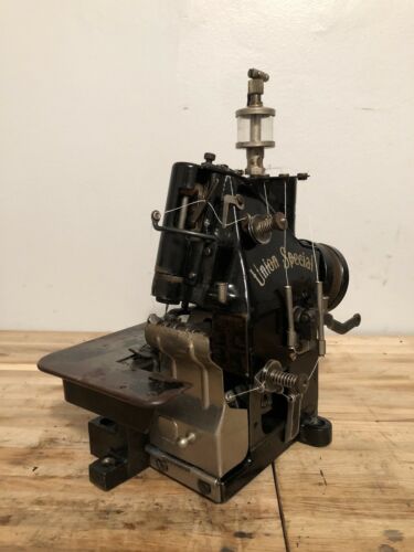 Union Special 39200 J Overlock Serger Vintage Industrial Sewing Machine [head]