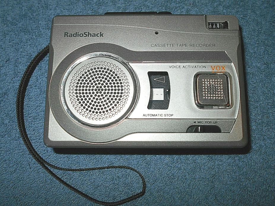 RADIO SHACK CTR-122 HANDHELD VOX VOICE ACTIVATED CASSETTE RECORDER W/ POP-UP MIC