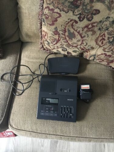 BM-840 Sony Micro Cassette Transcription Machine, Foot Pedal, Power Cord BM840