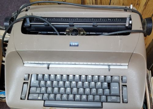 IBM electric  Electric Typewriter with gothic print font ball