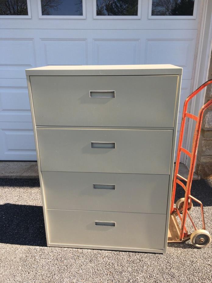 Filing Cabinet 4 drawers All Metal Excellent Condition & Clean $120 Timonium MD