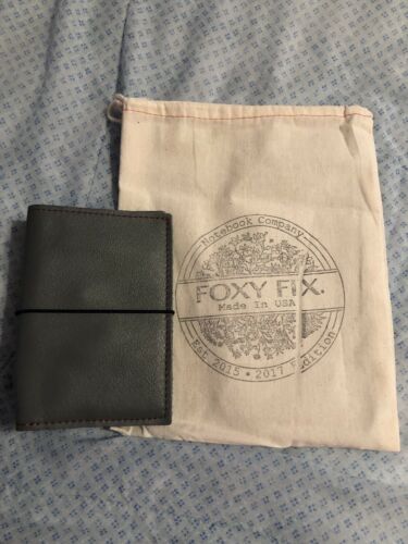 Foxy Fix #2 Pocket Lush Gray Stardust Couture Compact Spine