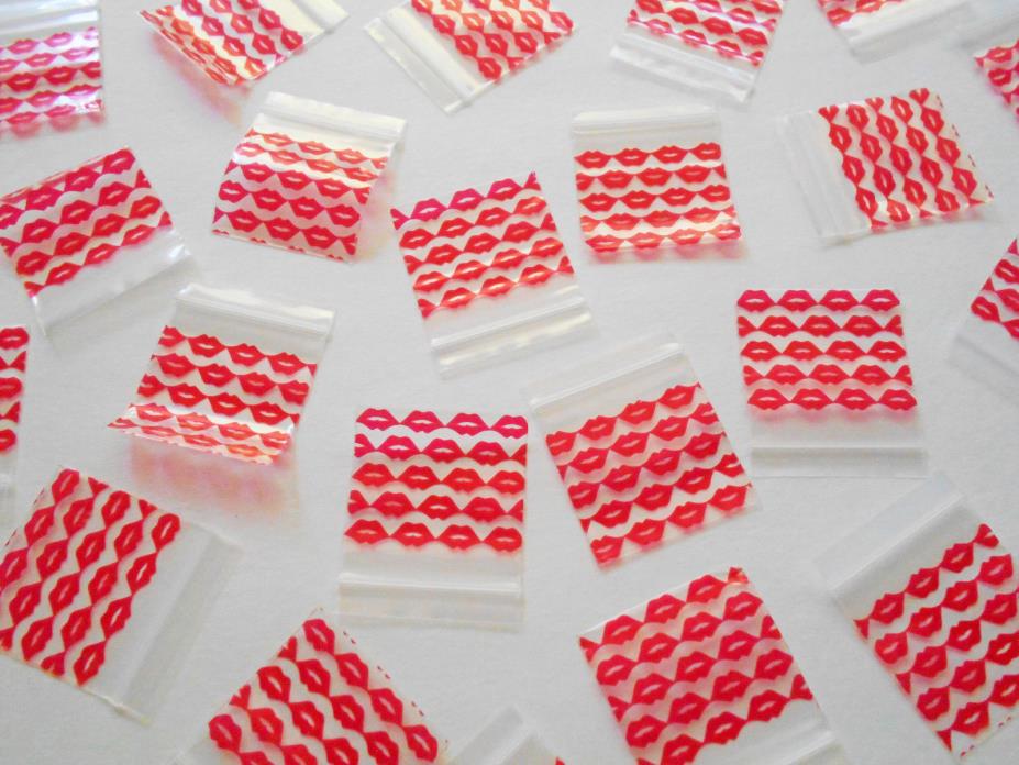 100pcs Ziplock Plastic Bags 1.5x1.5 Red Lips, Kissing (Ziploc Poly Bag) 1515