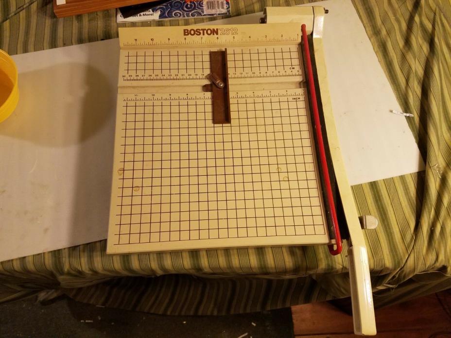 Boston 2612 Paper Cutter