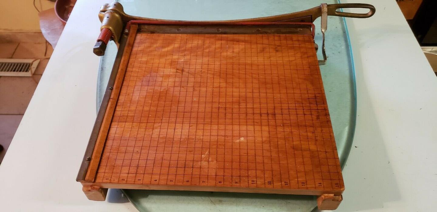 Vintage Ingento #5 Cast Iron & Maple Guillotine  Paper Cutter 16×16