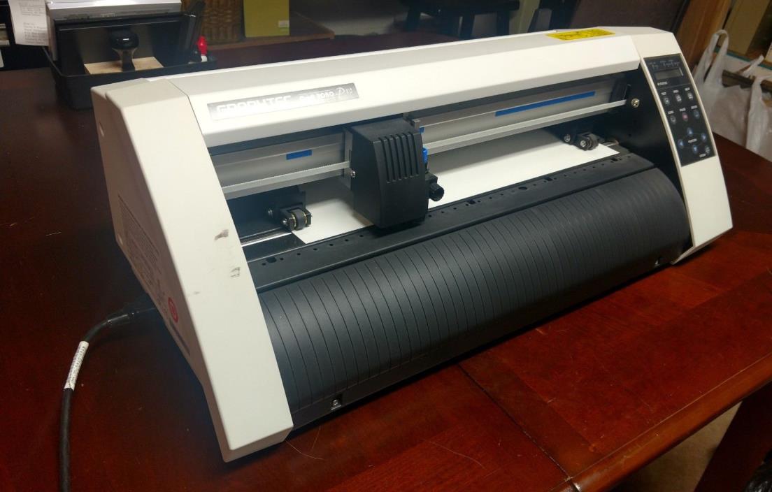 GRAPHTEC Craft ROBO Pro vinyl cutter