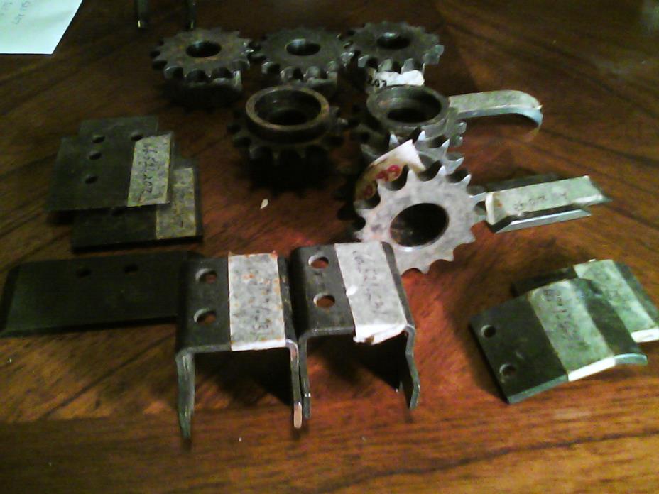 Heidelberg Feeder Hoist Gearing and Guides (e.g. 66.521.203, 66.017.108)
