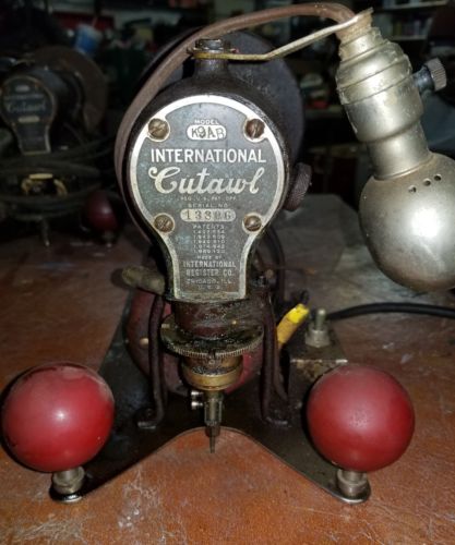 Vintage International Cutawl Model K-9AB