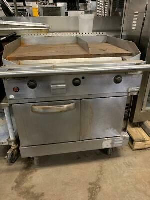 Southbend TVES/10WC Range w/ Convection Oven, 24