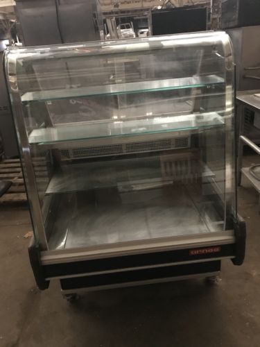 Arnee Refrigerated Pastry Case With Curved Front Tillt Glass