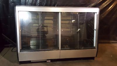 Federal IPC7631DC-3 Commercial Dry Bakery Pastry Display Case