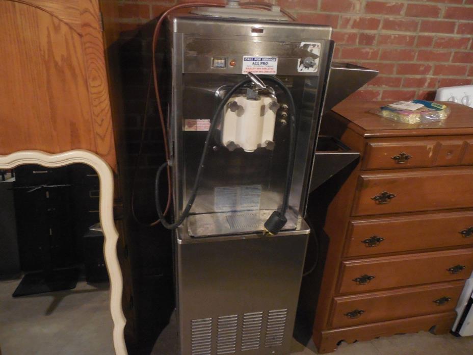 TAYLOR 441-33 SINGLE HOPPER SHAKE ICE CREAM SOFT SERV MACHINE