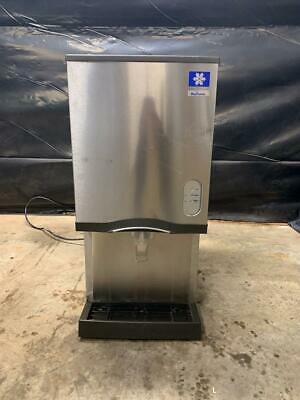 Manitowoc SN12A 261 lb. Countertop Nugget Ice Maker & Water Dispenser
