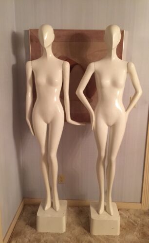Set Of 2 Contemporary Abstract Female Mannequins With Bases By Almax