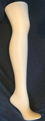 RPM Industries Shoe Form Stocking Display W-44 Hard Plastic Mannequin Female Leg