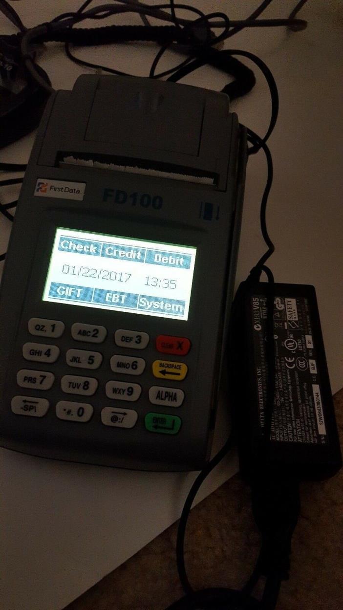 First Data FD-100 Credit Card Machine & FD-10 Pinpad Terminal & Power Cords EUC