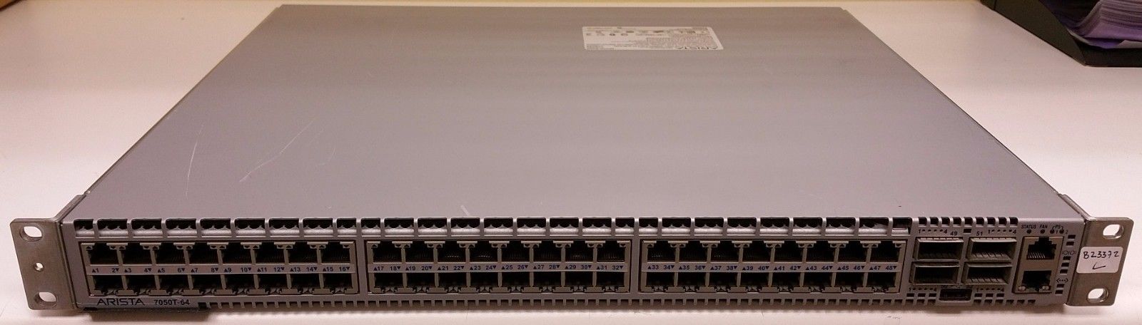 Lot 4x Arista DCS-7050T-64-F 10Gb Switches, 48x RJ45 1/10GB, 4x QSFP+, 2 AC PSU