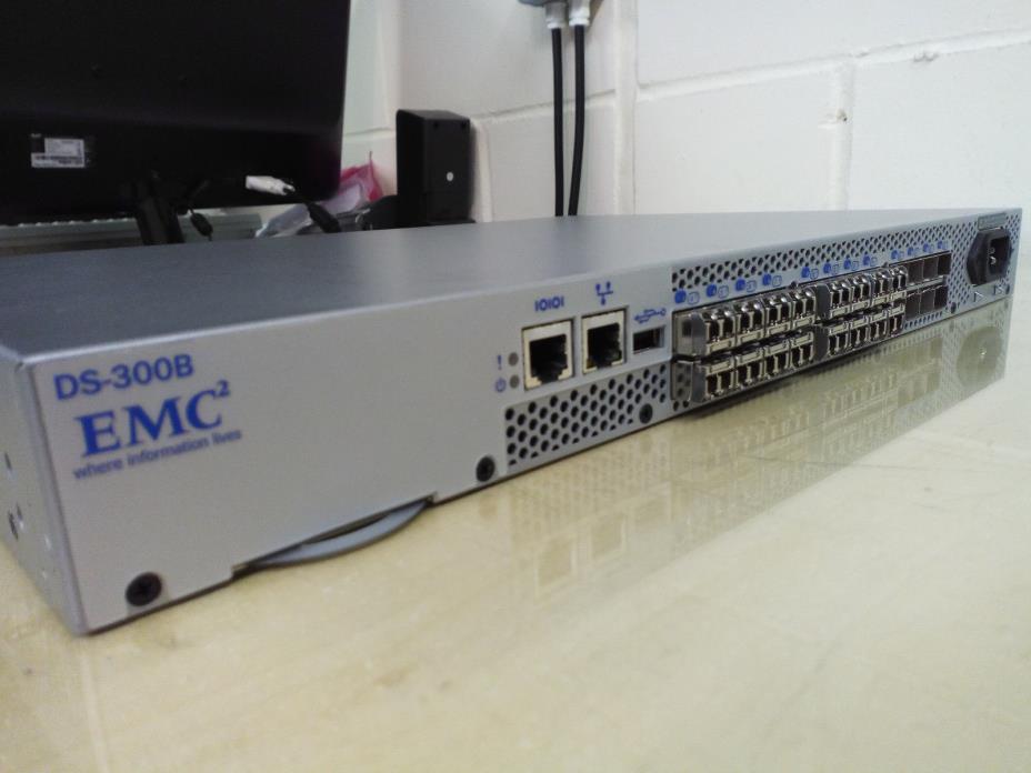 EMC SAN-Switch Brocade 300 DS-300B  24PORT 100-652-065 WITH RAILS