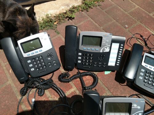 LOT of 5 Digium office phones nice