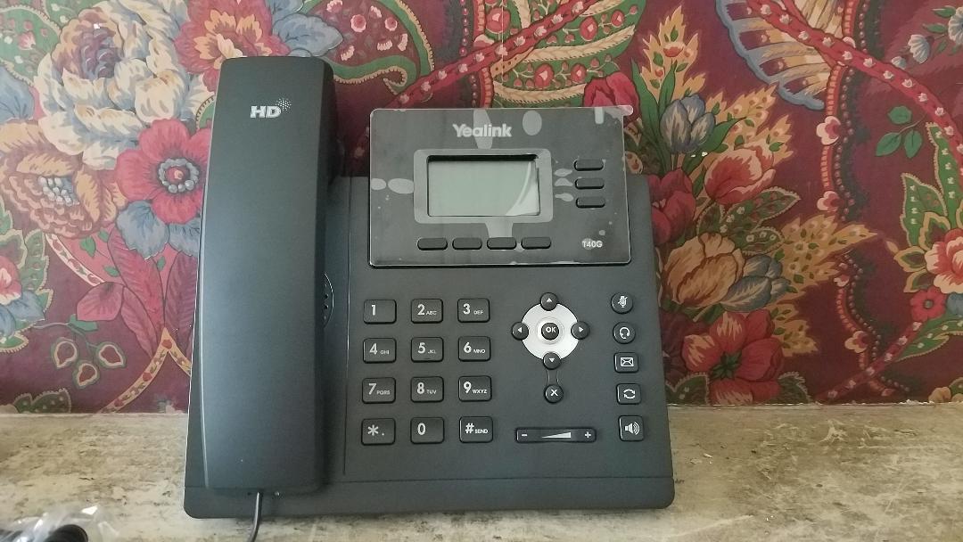 5 Yealink VOIP Phones - New