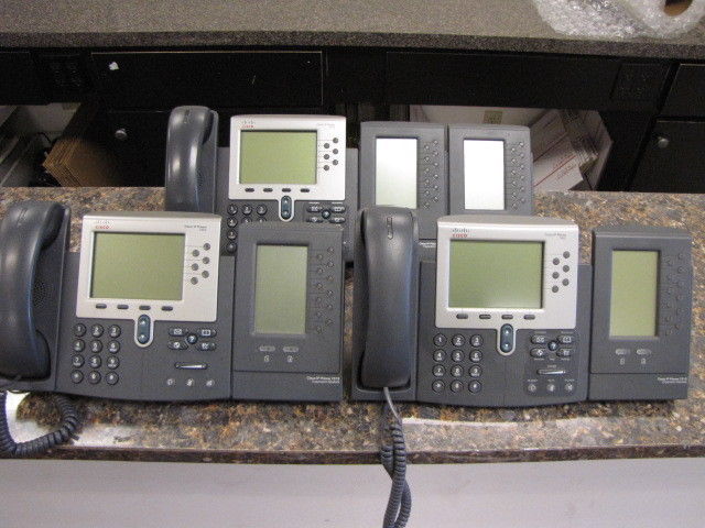 Lot of (3) Cisco 7962 IP Phones with Cisco 7915 Expansion Modules + Stands