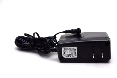 NETGEAR 332-10513-01 AC ADAPTER SAL018F1 NA 100-120V 47-63Hz 0.6A 12V 1.5A #A48