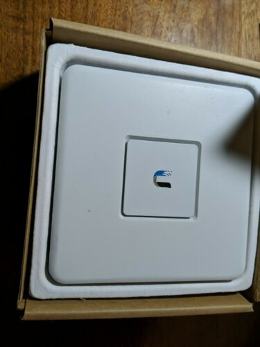 Ubiquiti Networks UniFi Security Gateway