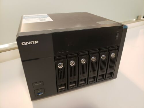 QNAP Ts-653 pro 8gb loaded with 6 x 3tb drives