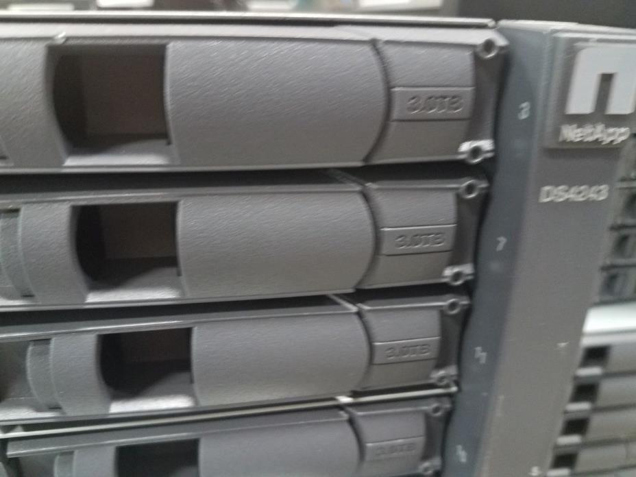 NetApp DS4243 Storage Expansion Array w/ 24x 3TB X308A-R5 HDDs - Free Ship